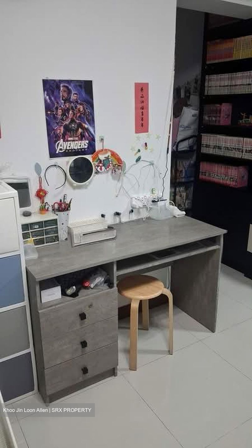 Blk 63 Greentops @ Sims Place (Geylang), HDB 3 Rooms #558044061